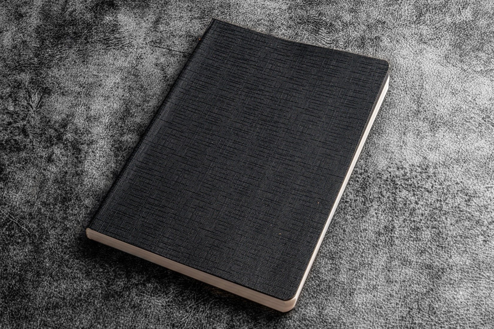 Galen Leather Notebook - Tomoe River Paper - A5 - Crazy Horse Black