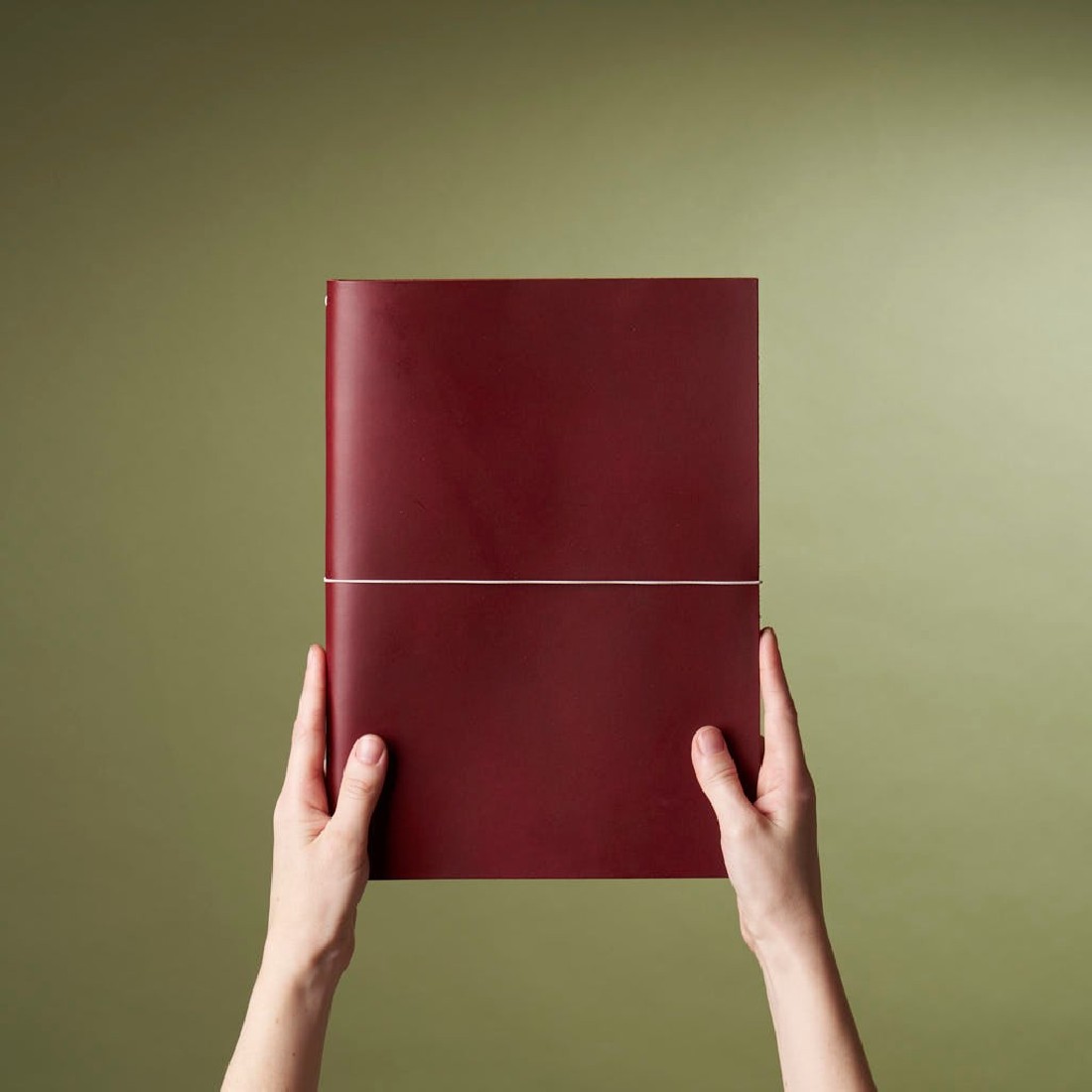 Paper Republic grand voyageur A4 Bordeaux  leather journal