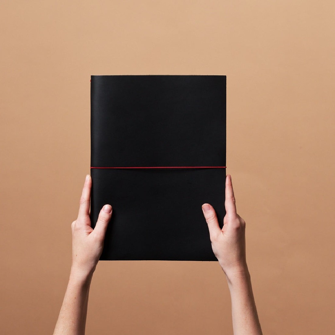 Paper Republic grand voyageur A4  black leather journal