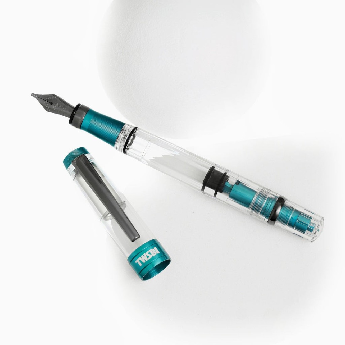 Twsbi Diamond 580 ALR Caribbean wIth Onyx trims, piston filling Fountain Pen