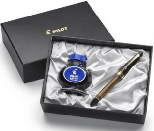 Pilot Custom 823 Amber Fountain Pen FKKE-3MRP-BN
