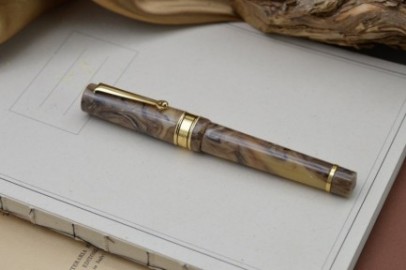 Santini Italia Libra Africa GT 14k Superflex nib piston filler pen with ebonite feeder