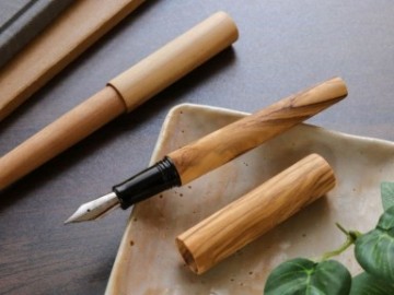 Wancher Olivewood World Tree Fountain pen