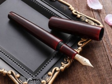 Wancher Fuzhou Urushi Aka-tamenuri steel nib