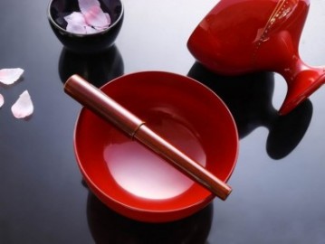 Wancher Urushi Verawood Sekai Aizu fountain pen