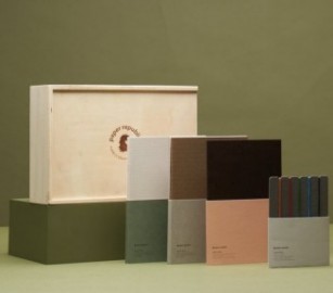 Paper Republic the writers essentials xl sand leather journal kit