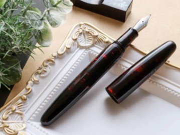 Wancher Dream Pen Aizu Urushi Akebono-nuri Fountain Pen