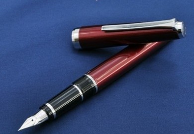 Pilot Falcon Elabo 14k Metal Red  Fountain Pen