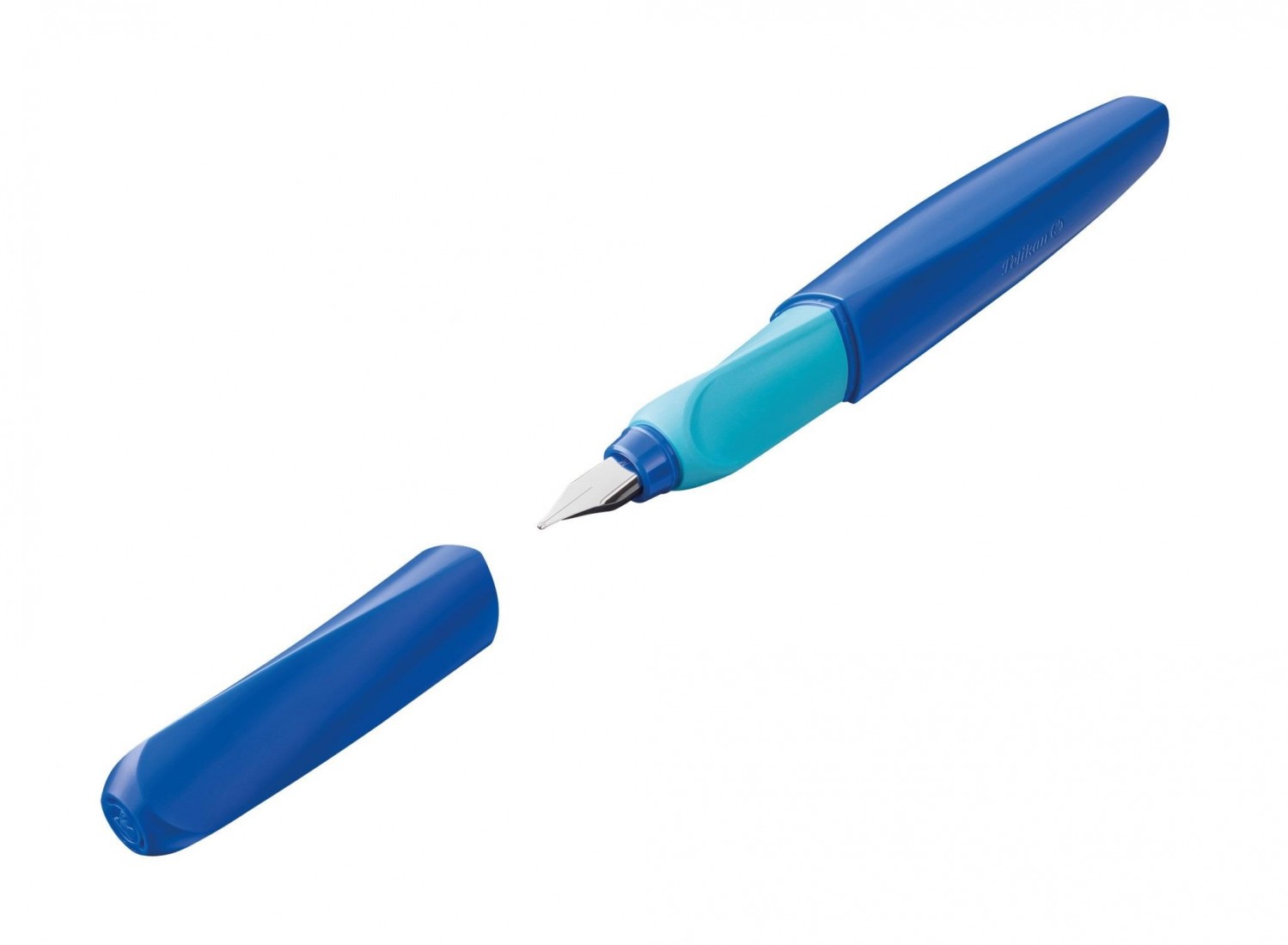Pelikan Fountain pen Twist P457 M Deep Blue dynamic open