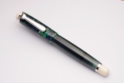 Opus 88 Omar Green Fountain Pen