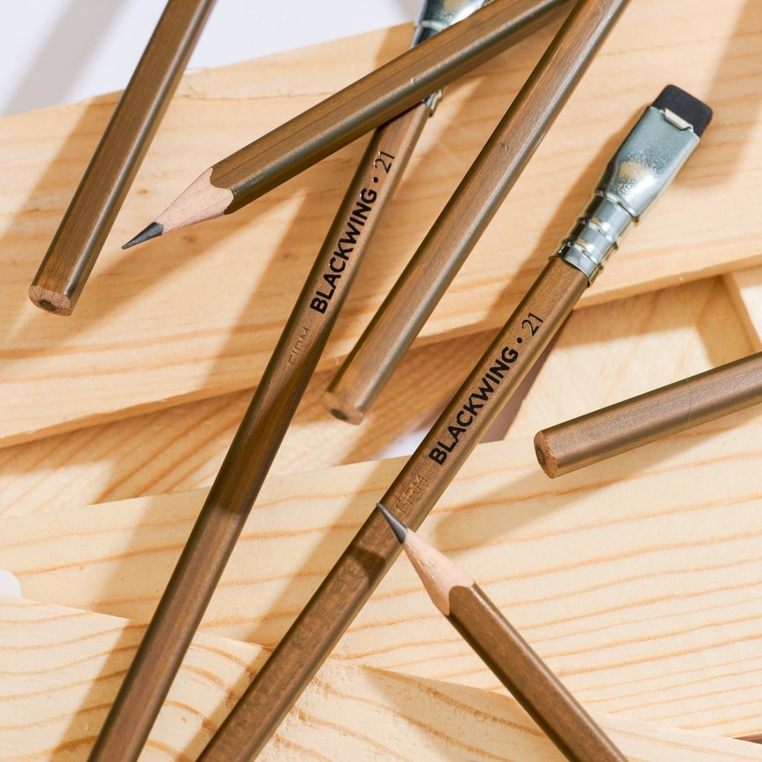 Palomino Blackwing Pencils Volume 21 - Set of 12