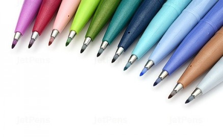 Pentel Fude Touch Brush Sign Pen - Pale Pink