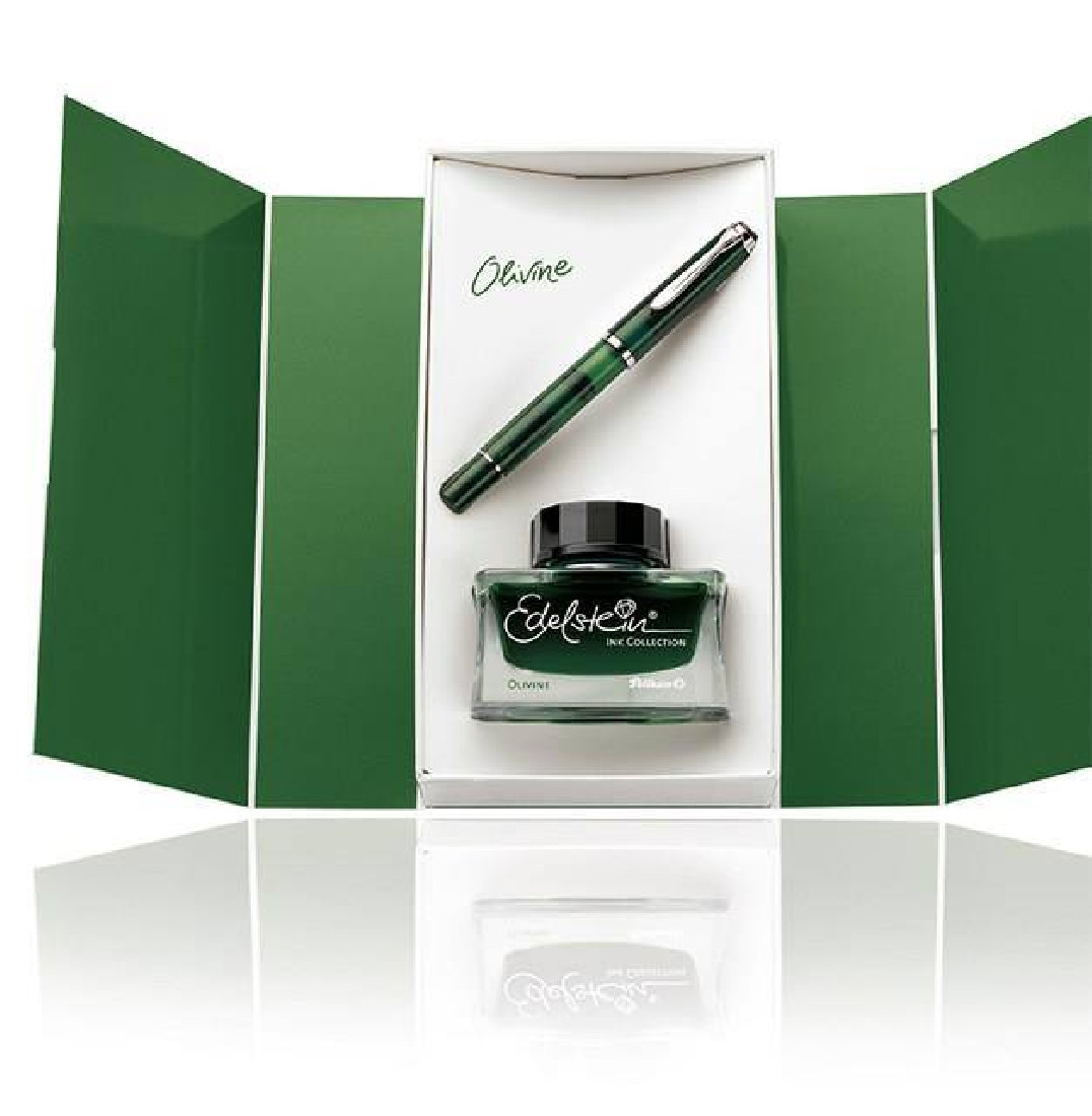 Pelikan Set M205 Olivine Fountain Pen with bottle ink